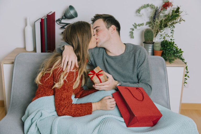 Ką dovanoti grožio dovanų mylėtojai per Valentino dieną? 4 Ką dovanoti grožio dovanų mylėtojai per Valentino dieną?